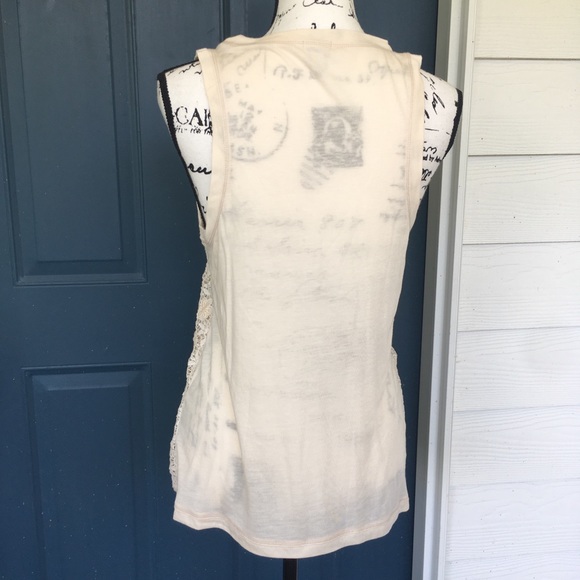 🔴 4 for $25 J. Crew Textured Floral Tank - Picture 2 of 5